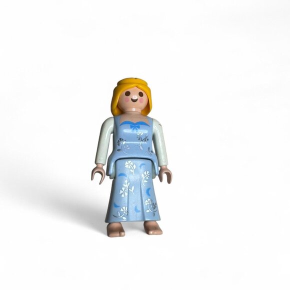 Lot of 4 Playmobil Figures and 1 Lego Castle Horse - Picture 4 of 7